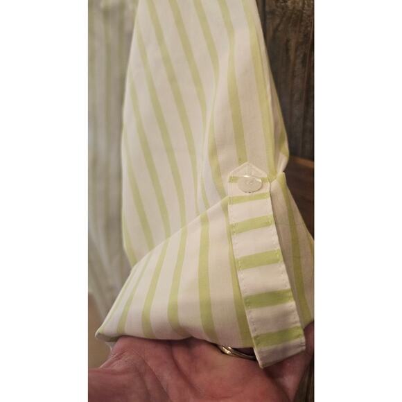 Chicos 1 (M) no iron business casual roll tab sleeve button up EUC career top + - Picture 2 of 7